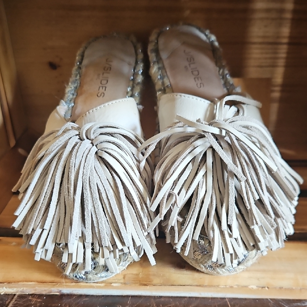 2/$75 J-SLIDES Cream Tassel Espadrille Slip-On, 7 - Must Bundle For Discount.